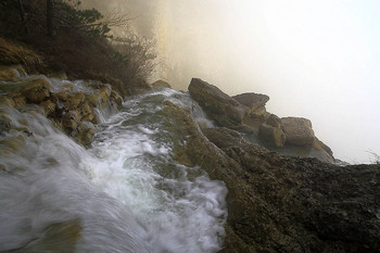 У края / Крым. Ай-Петри. Водопад Учан-Су