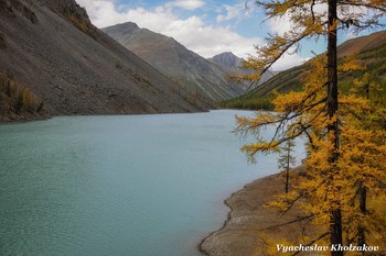 Осень. Нижнее Шавлинское озеро / ***