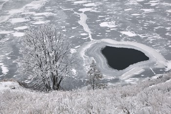 Тонкая грань / Вид с горы Барсук