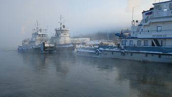 на рейде зимой / ***