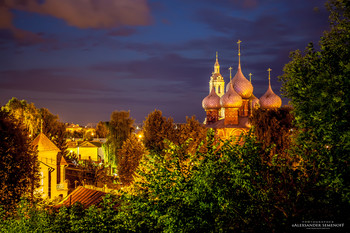 летняя ночь в Костроме / летняя ночь в городе в котором я живу