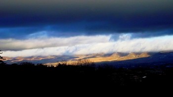 &nbsp; / Зимний горный хребет Боргустана...