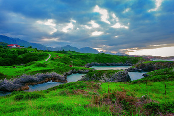 &nbsp; / Asturias en España es privilegiada en verdaderos paisajes de montaña y de costa.