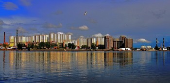 Новостройки.... / Много видела река за века...