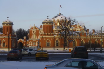 Петровский Путевой Дворец (Ленинградский проспект,40) / Москва.Петровский Путевой Дворец (Ленинградский проспект,40)