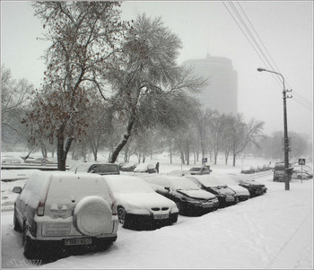 в городе снегопад / ***