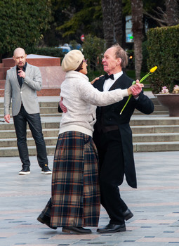 Март в Ялте / ***