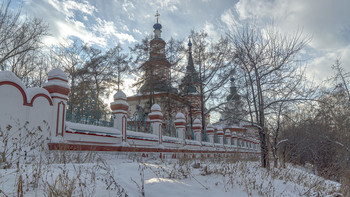 Иркутск / Крестовоздвиженская церковь