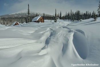 Зимний приют в Поднебесных Зубьях / Поднебесные Зубья, Кузнецкий Алатау