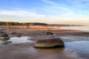 Гранитный берег / Март весна