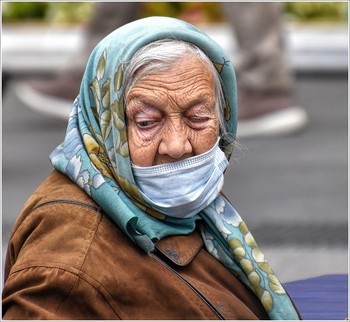 ... Городской портрет .... / уличный портрет женщины