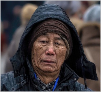 ... Потомок самураев ..... / уличный портрет туриста