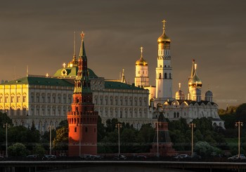 Московский Кремль. Город Москва (Россия) / ☆ Мысли и афоризмы «Искусство и Жизнь»
☆ Книга «Владыка Моря»
☆ Сборник стихотворений «Огнём объятая душа»
---> https://vk.com/ARTYOMMIRNIY
---> https://www.flickr.com/photos/R-TYOM
______
https://500px.com/R-TYOM
https://t.me/ARTYOMMIRNIY
https://www.instagram.com/ARTYOM_MIRNIY
______
Copyright© Photoartist Artyom Mirniy / Фотохудожник Артём Мирный