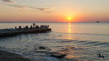 "Встречая рассвет" / Феодосия,Крым.
