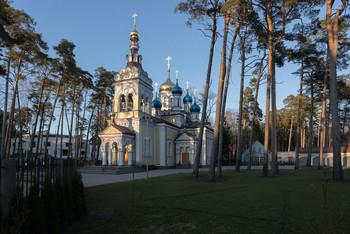 &nbsp; / Храм Казанской Божьей Матери в Дзинтари, Юрмала, Латвия