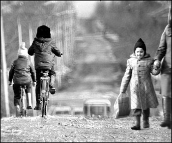 Весенняя улица / Весенняя улица