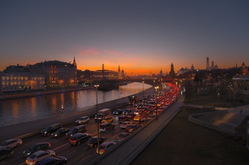 Две реки II / С Парящего моста в Зарядье.