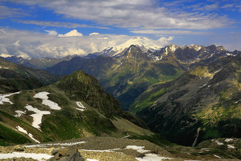 Взгляд с верху / Кавказ. Эльбрус. Вид из под вершины Актур