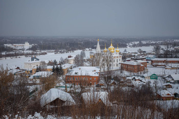 Взгляд с верху / Владимирская область, Гороховец, Вид на церкви и Клязьму с Пужаловой горы.