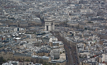 Взгляд с верху / Париж, Триумфальная арка. Снято с Эйфелевой башни.