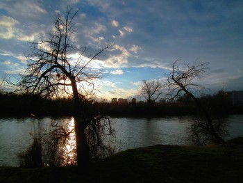 Кубань. Закат / Река Кубань, недалеко от Марьянской