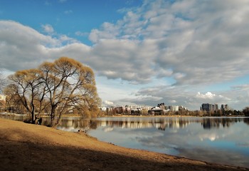 Весна в городе... / Весна в городе...