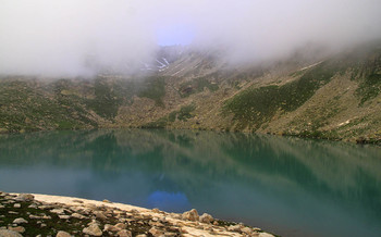 Вечер у озера / Кавказ, Узункол. Озеро под пиком Курши