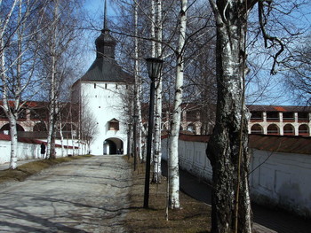 Весна опять пришла.... / Вологодская область, Кирилло-Белозерский монастырь. Апрель 2021 г.