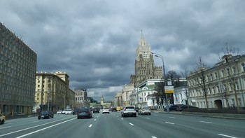 А вот она какая... / Москва.