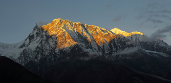 Вечер у Аннапурны / Непал. Гималаи. Аннапурна III