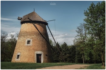 &nbsp; / Old windmill captured with Nikon D5600 and Schneider Kreuznach Curtagon 35/2.8