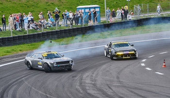 drift / https://vk.com/e.vaguro

https://www.instagram.com/vaguro_v_u_v/

https://web.facebook.com/evgeniy.vagouro

https://www.pexels.com/ru-ru/@10472344