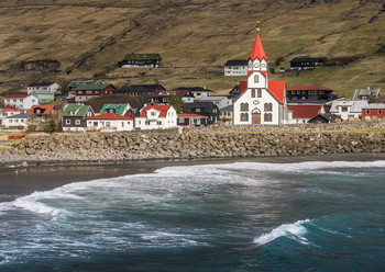 Sandavágur Фарерские острова / Живописный поселок на побережье Фарерских островов