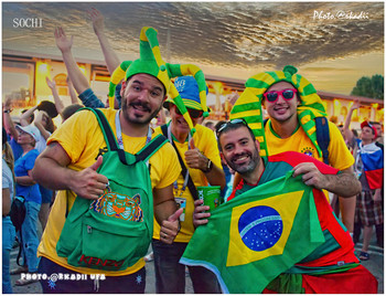 Бразильские фанаты. / Фан зона Чемпионат Мира по футболу Сочи 2018.