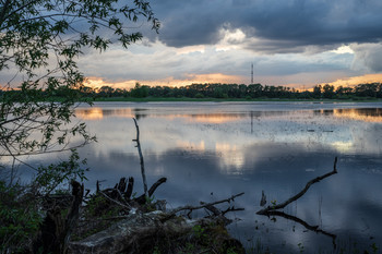 Отпуская день у воды / Рюриково городище (окрестности Великого Новгорода)