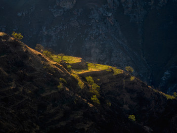 Солнечные террасы горного Дагестана. / Утренний свет в горах Дагестана.