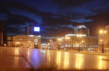 Ночной Челябинск / Челябинск, главная площадь