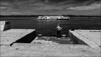 врр, легенда о рыболове / ***