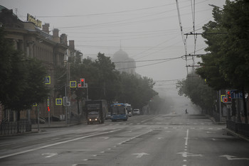 Июньским утром.... / Туманные улицы...
