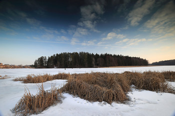 весенний ветер / конец марта, солнце, тает лёд, летят гуси