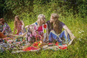 Взаимосвязь / Проект "Хиппи"