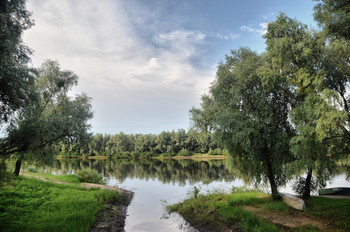 Вид на Припять в Наровле / река Наровлянка впадает в Припять