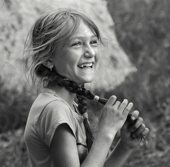 Весёлая / ***