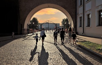 Великий Новгород. Пречистенская арка. / Предвечерний свет.