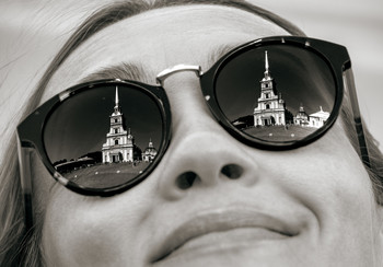 Петропавловская крепость / отражение в очках
