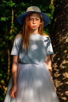 Тени лета / модель Жанна Смирнова
Юбка предоставлена фотостудией «Косплей»