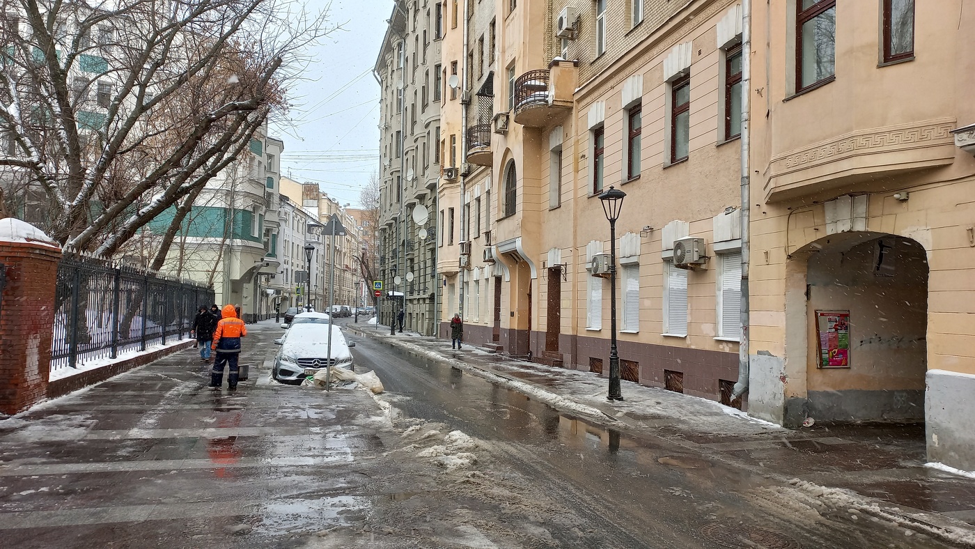 Жуковский московская улица. Улица Жуковского Москва. Московские улицы. Новая улица. Улочки Москвы сегодня.