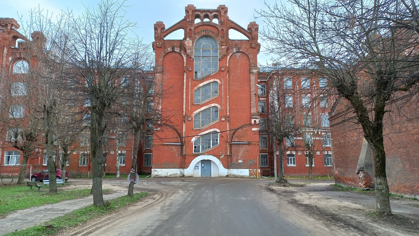 Пролетарка фото. Морозовский городок в Твери. Православная школа Тверь двор Пролетарки. Реновация Морозовского городка Тверь. Морозовский городок свясока.