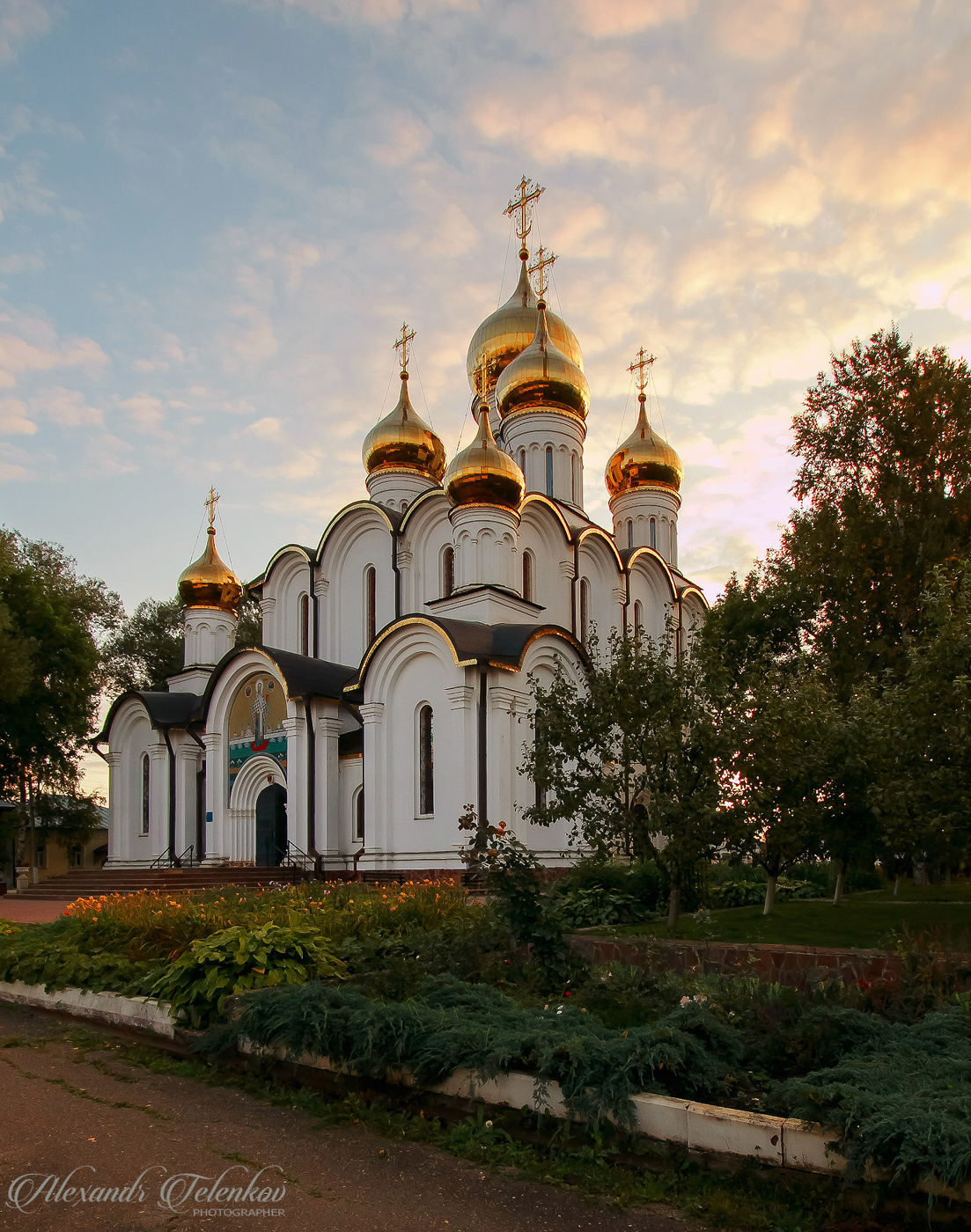 Сайт никольского монастыря. Никольский монастырь Переславль-Залесский. Никольский собор в Переславле Залесском. Никольский монастырь Переславль. Никольский женский монастырь Переславль-Залесский.