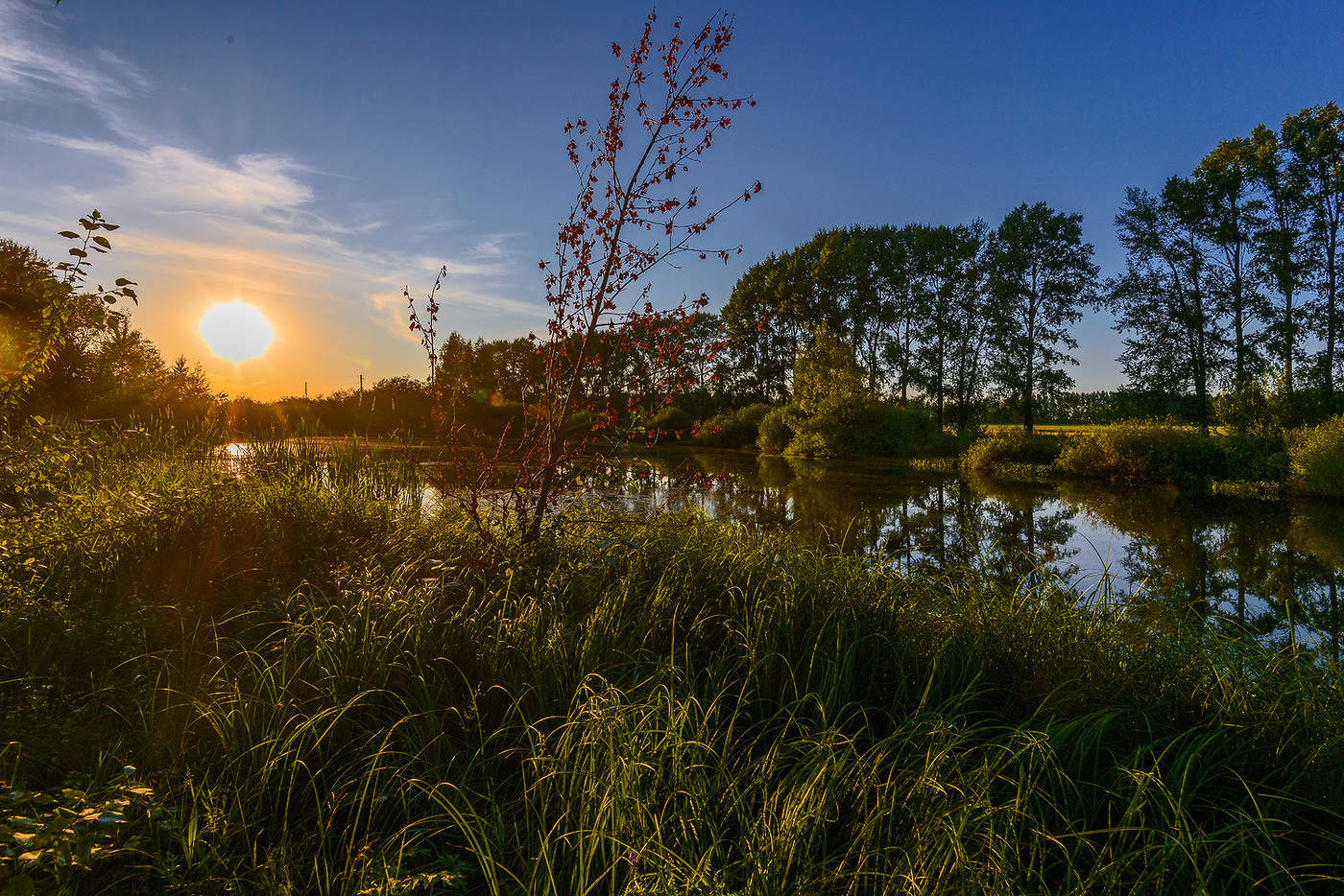 Вечерело солнце село. Вечереет. Вечер фото.